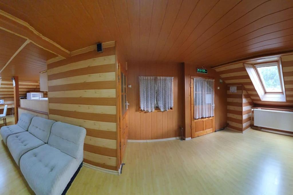 Casa Petruta Dambovicioara Hotel Podu Dimbovitei Luaran gambar