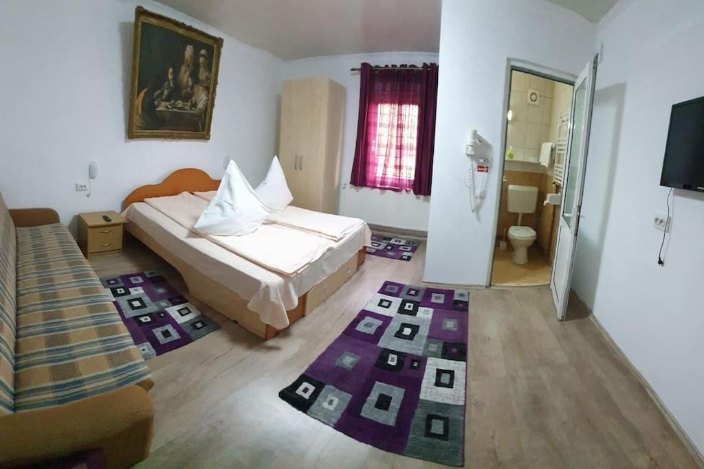 Casa Petruta Dambovicioara Hotel Podu Dimbovitei Luaran gambar
