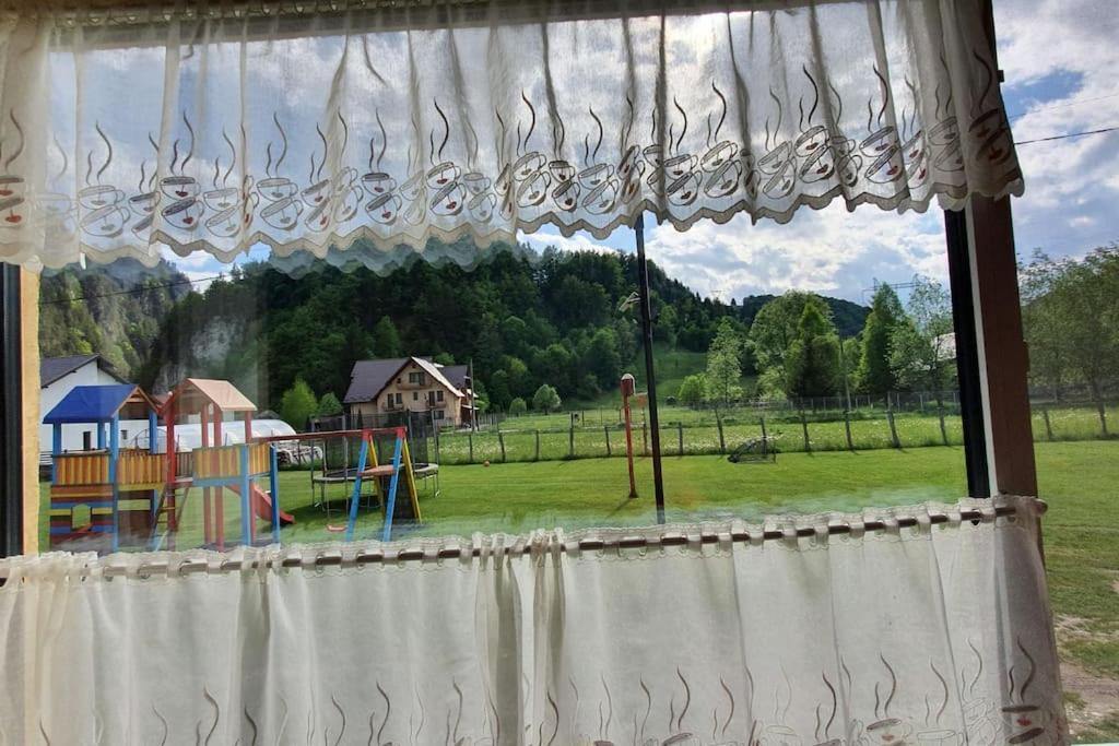 Casa Petruta Dambovicioara Hotel Podu Dimbovitei Luaran gambar